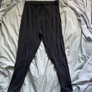 Mens medium lululemon luon joggers